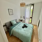 Cozy And Spacious 100 M2 1 Min From Rer D Courcouronnes