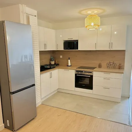 Cozy And Spacious 100 M2 1 Min From Rer D Appartement Courcouronnes